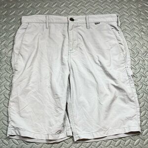 Hurley Men's Light Gray Flat Front Shorts size waist 30‎